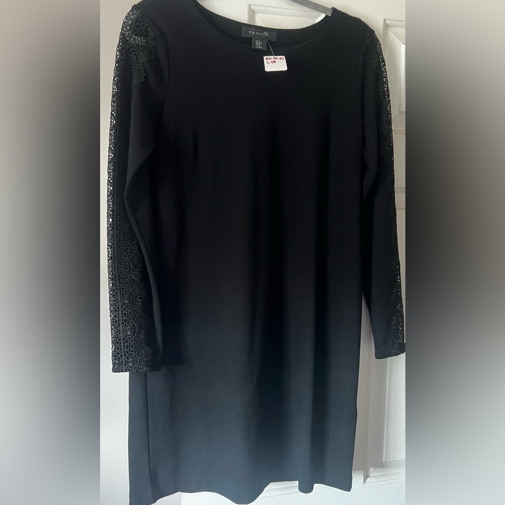 Tahari Black Long-Sleeve Lace-Accent mini Size XS
